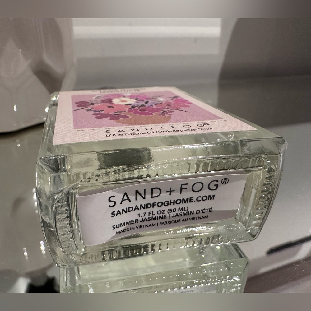 Summer Jasmine 50ml Perfume Oil Rollerball Sand + Fog NWT - Picture 3 of 5